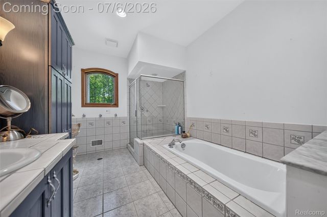 1621 Preservation Lane, St. Clair, MI 48079