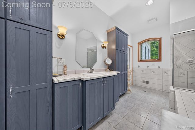 1621 Preservation Lane, St. Clair, MI 48079