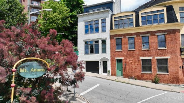 902 Monastery Street, Cincinnati, OH 45202