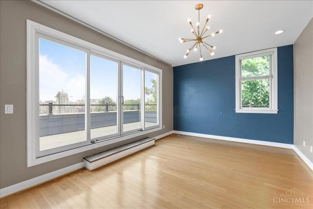 902 Monastery Street, Cincinnati, OH 45202