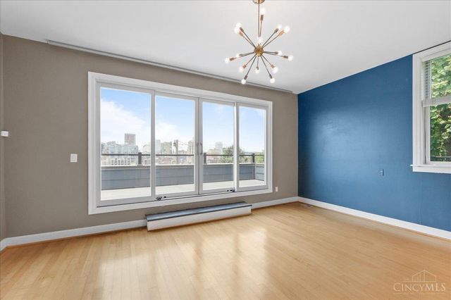 902 Monastery Street, Cincinnati, OH 45202