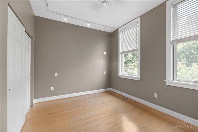 902 Monastery Street, Cincinnati, OH 45202