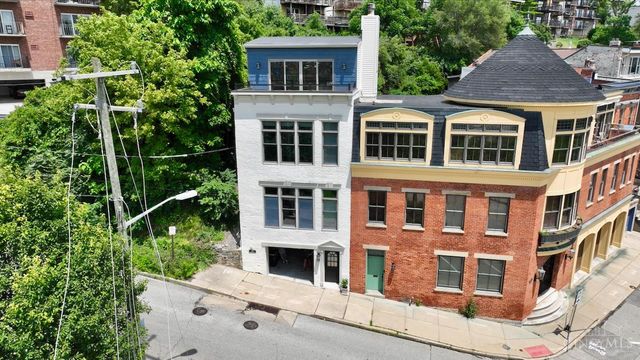 902 Monastery Street, Cincinnati, OH 45202