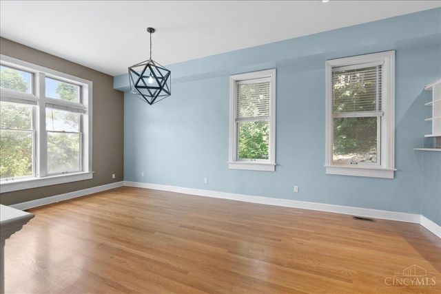 902 Monastery Street, Cincinnati, OH 45202