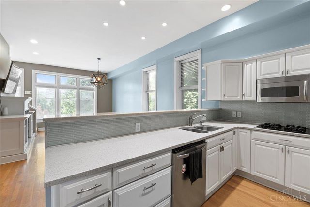 902 Monastery Street, Cincinnati, OH 45202