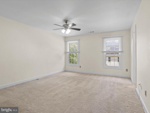 7441 HEATHERFIELD LN, Alexandria, VA 22315