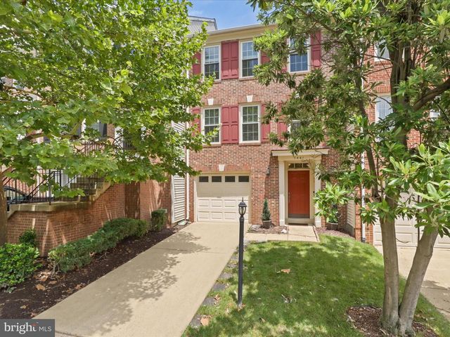 7441 HEATHERFIELD LN, Alexandria, VA 22315