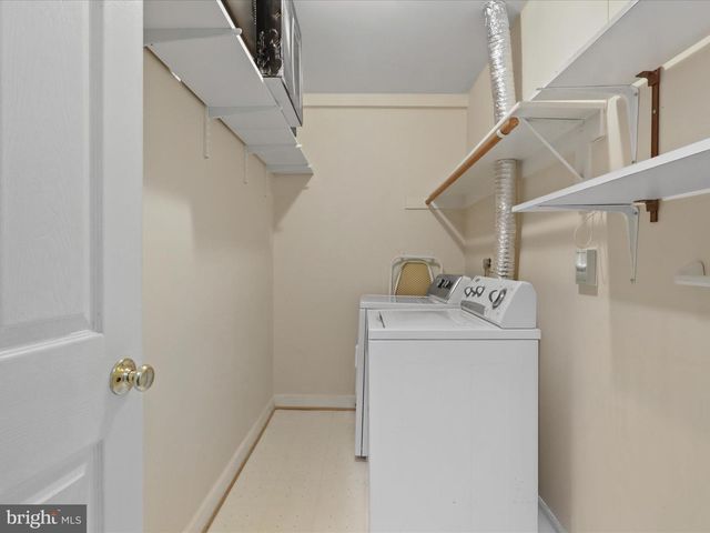 7441 HEATHERFIELD LN, Alexandria, VA 22315