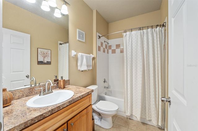 1257 SW 9TH ROAD 308, Gainesville, FL 32601