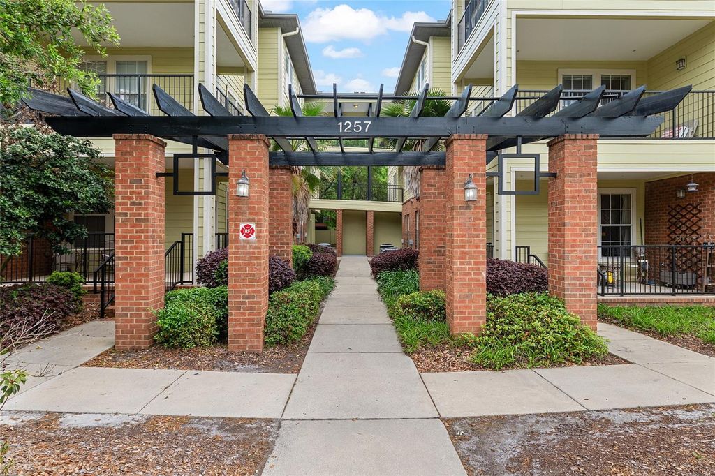 1257 SW 9TH ROAD 308, Gainesville, FL 32601