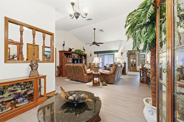 9879 N CITRUS SPRINGS BOULEVARD, Citrus Springs, FL 34434