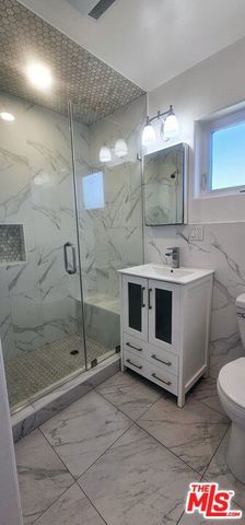 2041 Linnington Avenue, Los Angeles, CA 90025