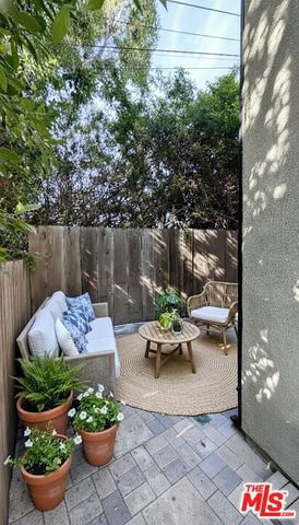 2041 Linnington Avenue, Los Angeles, CA 90025