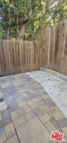 2041 Linnington Avenue, Los Angeles, CA 90025