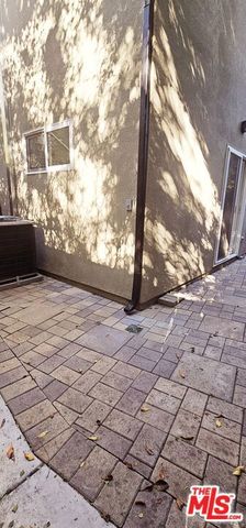 2041 Linnington Avenue, Los Angeles, CA 90025