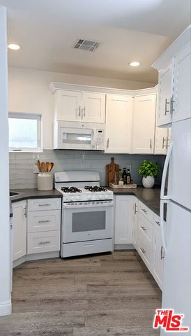 2041 Linnington Avenue, Los Angeles, CA 90025