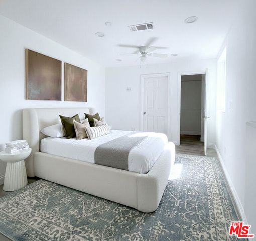 2041 Linnington Avenue, Los Angeles, CA 90025