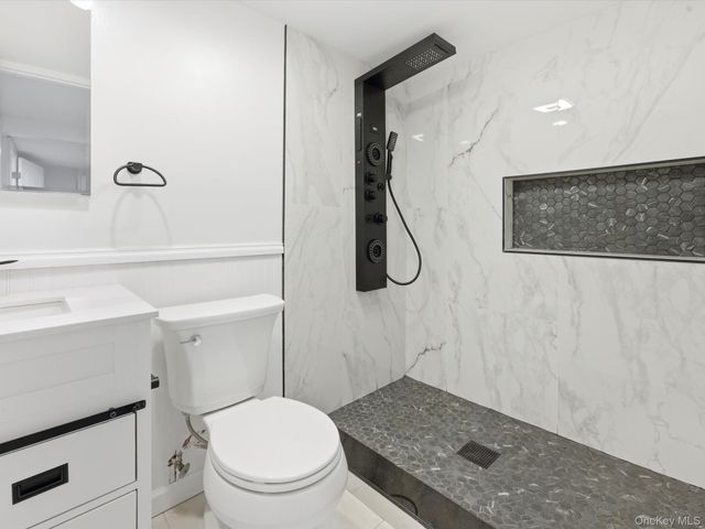 2409 Lindy Road, Westbury, NY 11590