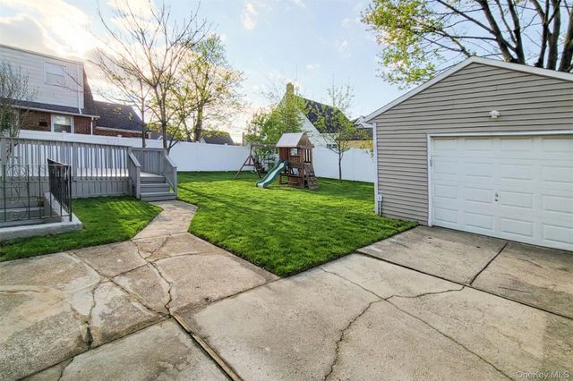 2409 Lindy Road, Westbury, NY 11590