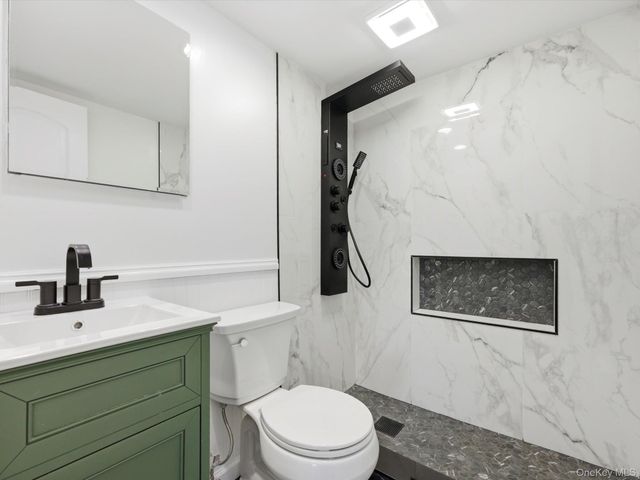 2409 Lindy Road, Westbury, NY 11590