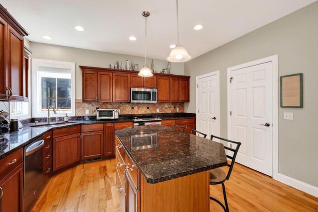 9409 Eagle Nest Lane, Middleton, WI 53562