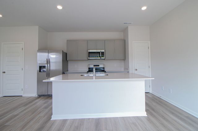1247 Ross Farms Blvd, Clarksville, TN 37043