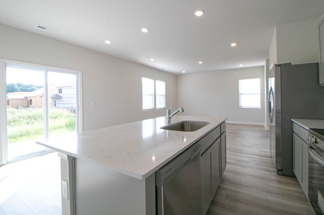 1247 Ross Farms Blvd, Clarksville, TN 37043