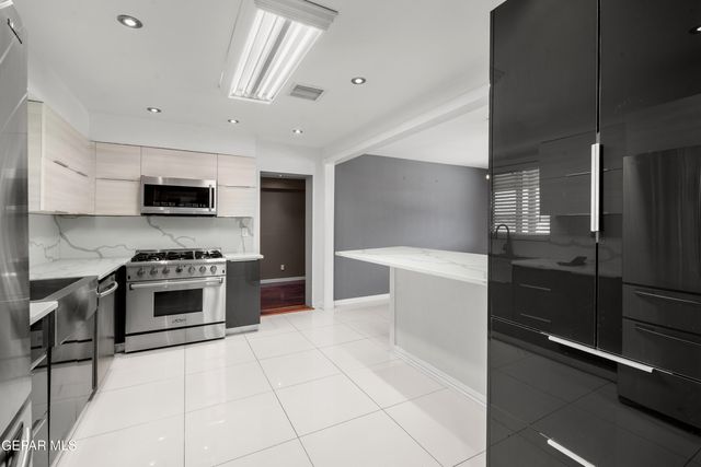 210 BELVIDERE Street, El Paso, TX 79912