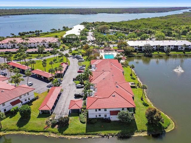 6081 SE Landing Way 6, Stuart, FL 34997