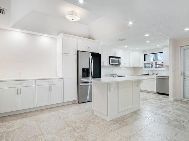 6081 SE Landing Way 6, Stuart, FL 34997