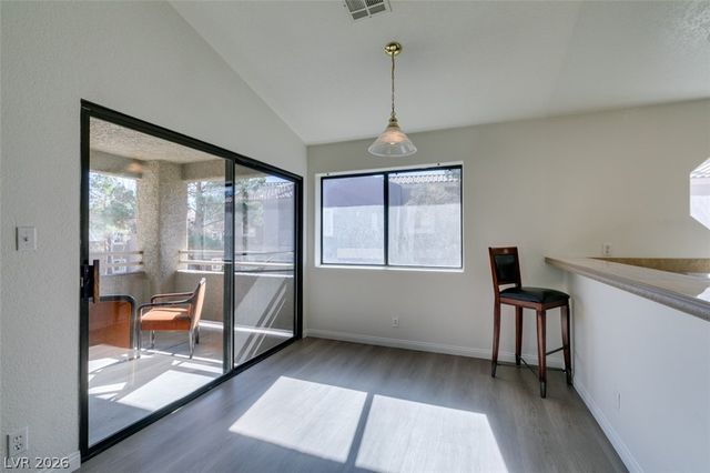 5054 South Rainbow Boulevard 202, Las Vegas, NV 89118