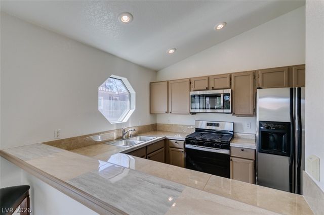 5054 South Rainbow Boulevard 202, Las Vegas, NV 89118