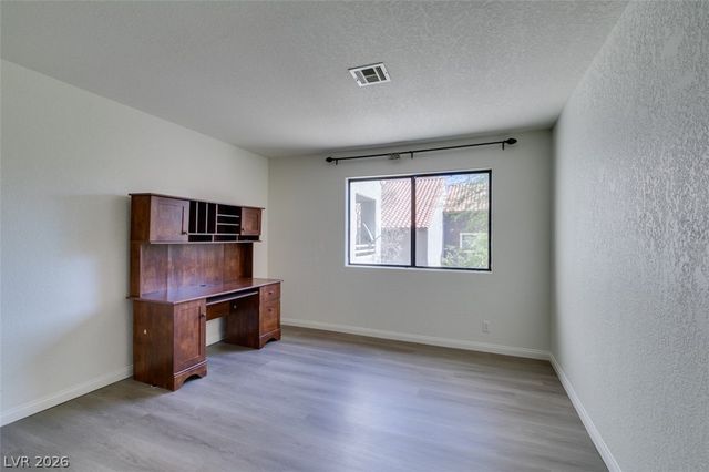 5054 South Rainbow Boulevard 202, Las Vegas, NV 89118