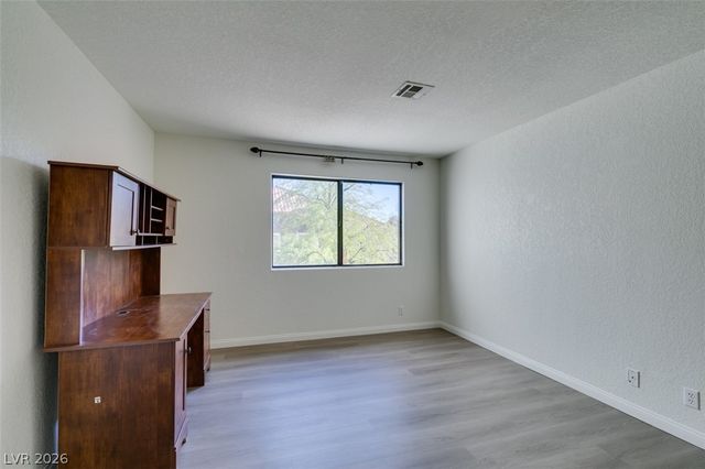 5054 South Rainbow Boulevard 202, Las Vegas, NV 89118