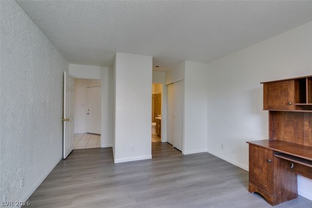 5054 South Rainbow Boulevard 202, Las Vegas, NV 89118