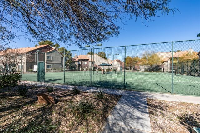 5054 South Rainbow Boulevard 202, Las Vegas, NV 89118