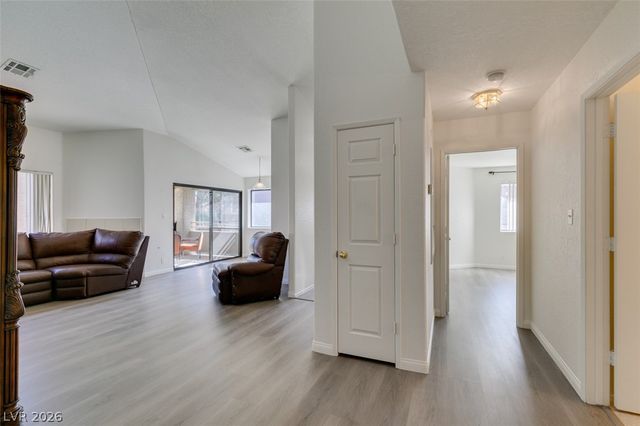 5054 South Rainbow Boulevard 202, Las Vegas, NV 89118