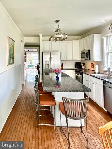 125 HASLAN LN, Coatesville, PA 19320