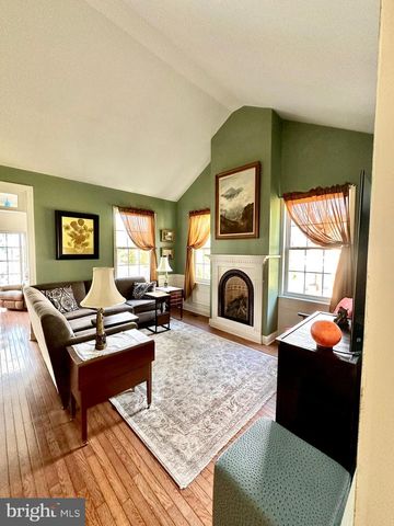 125 HASLAN LN, Coatesville, PA 19320