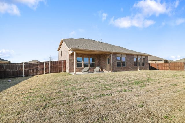 1322 Greenfield Drive, Cedar Hill, TX 75104