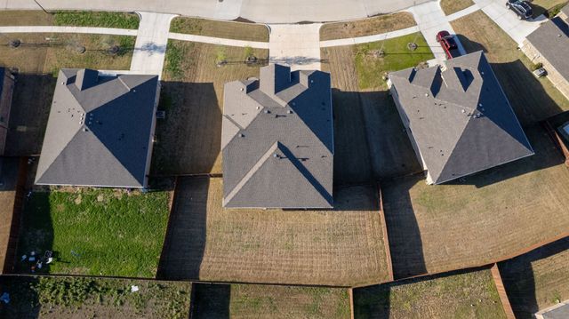 1322 Greenfield Drive, Cedar Hill, TX 75104