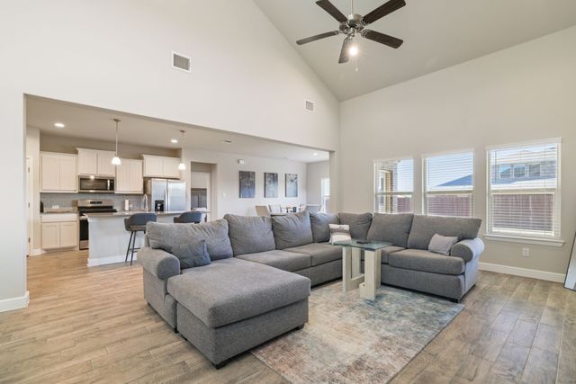 1322 Greenfield Drive, Cedar Hill, TX 75104