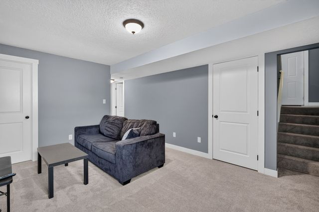 520 E Thornton Avenue, Des Moines, IA 50315