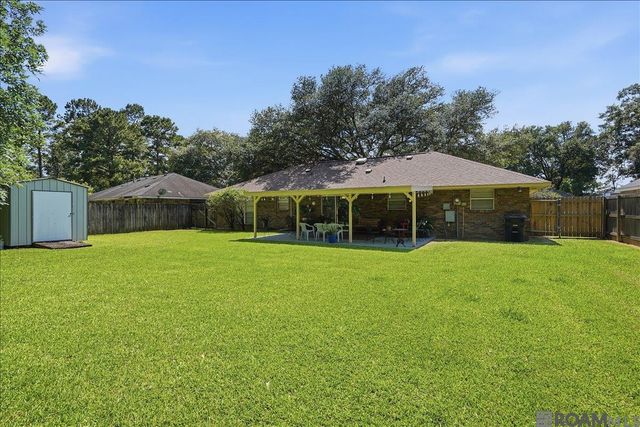 12222 Tickfaw Dr, Baton Rouge, LA 70818
