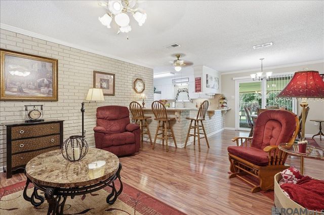 12222 Tickfaw Dr, Baton Rouge, LA 70818
