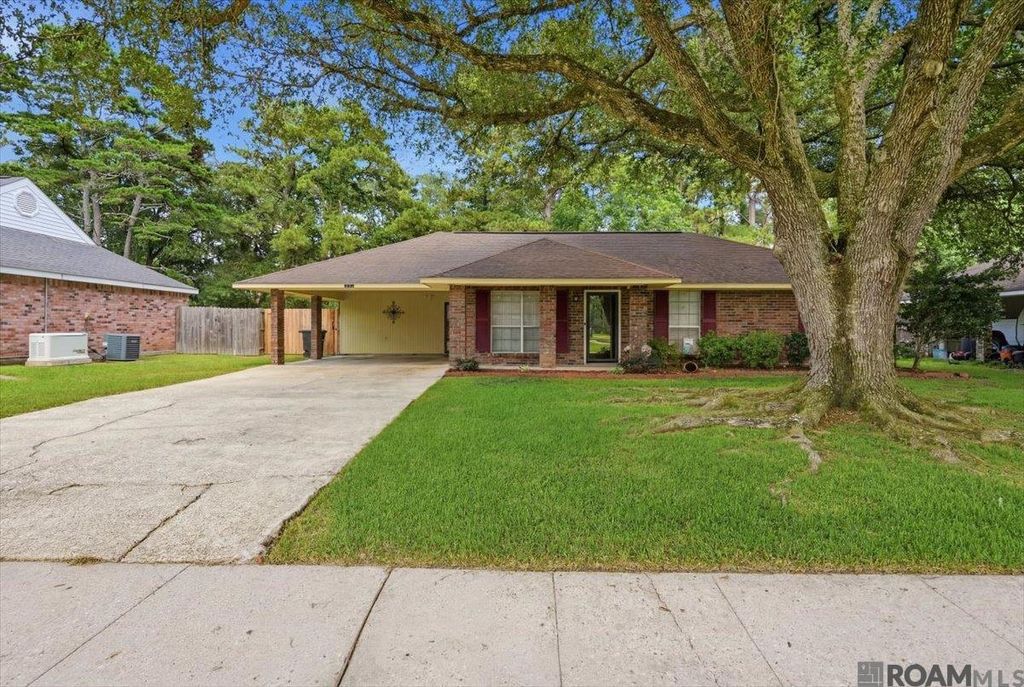 12222 Tickfaw Dr, Baton Rouge, LA 70818