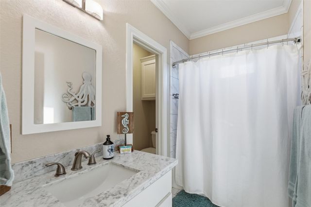 2009 Oceanview Drive, Seabrook, TX 77586