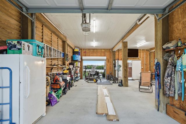 2009 Oceanview Drive, Seabrook, TX 77586