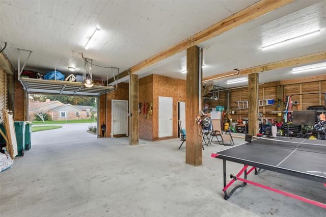 2009 Oceanview Drive, Seabrook, TX 77586