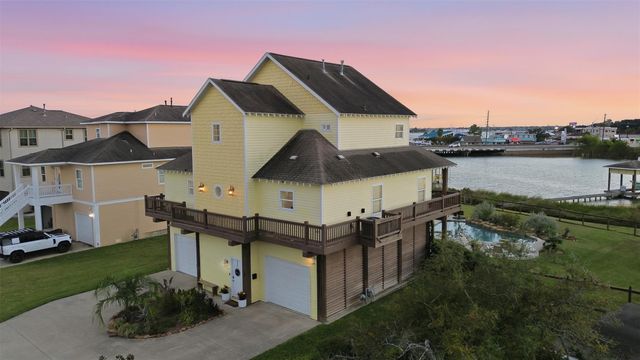 2009 Oceanview Drive, Seabrook, TX 77586